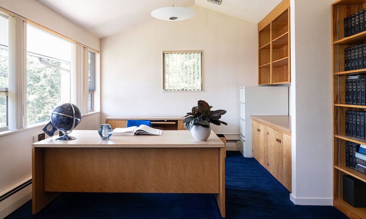 39_24BarberryRd_Booth