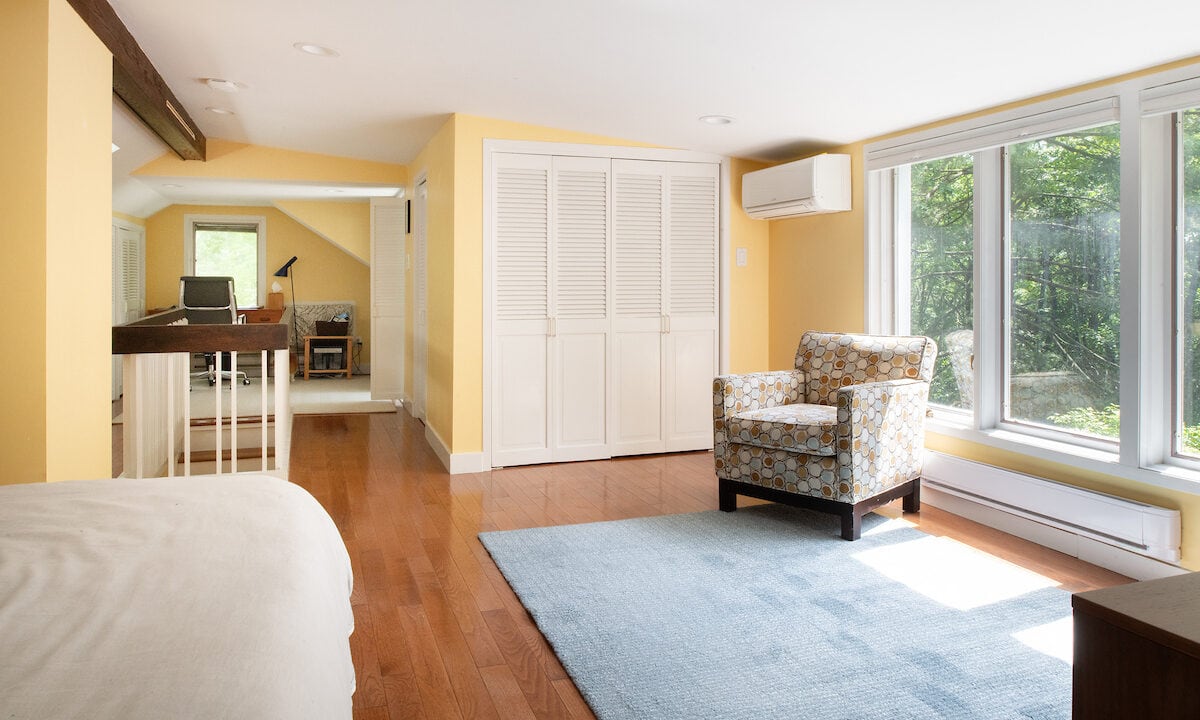 23_11JuniperRidge_Booth